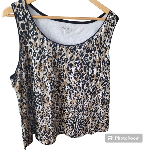 Kim Rogers Tops - Kim Rogers woman animal like print tank